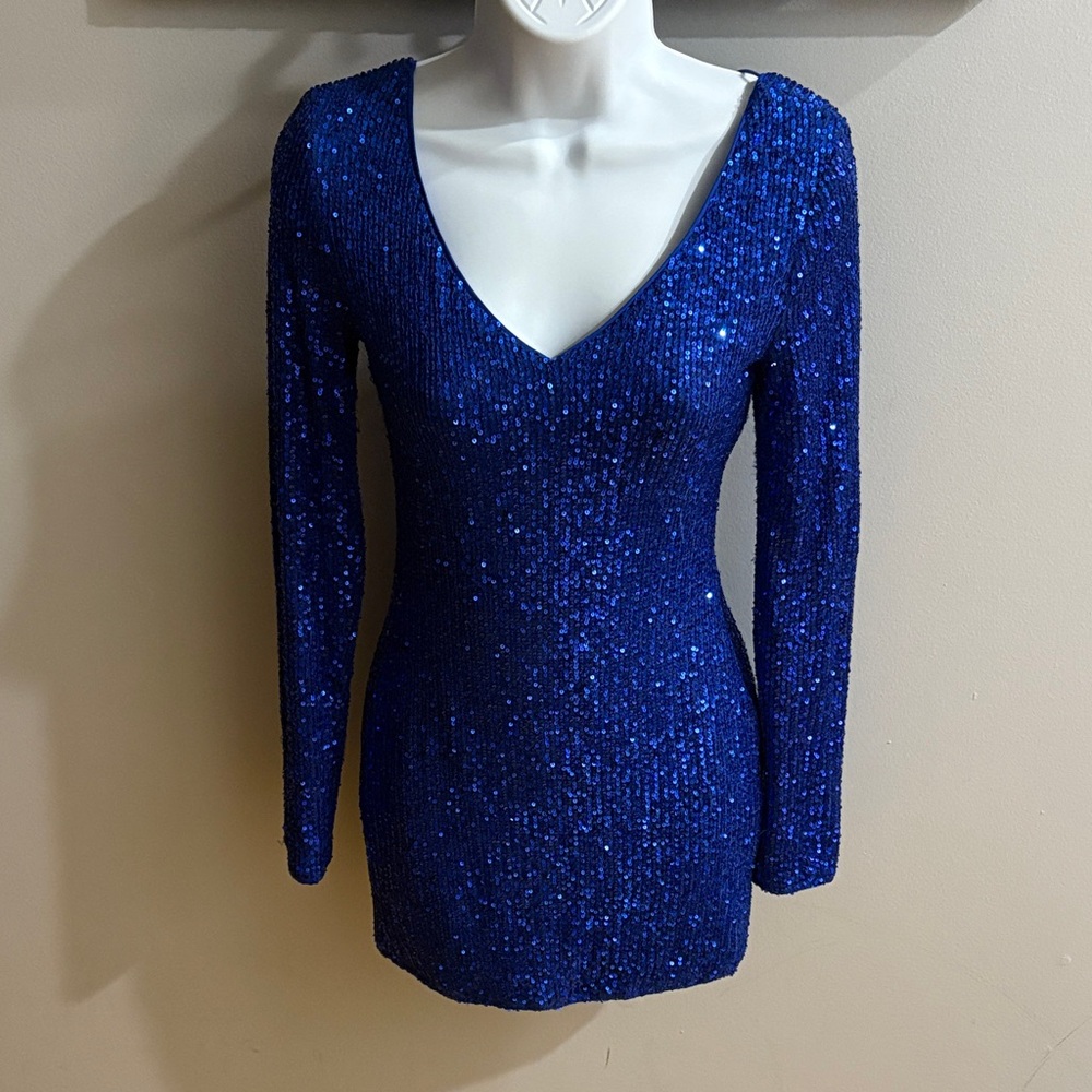 Stunning holiday dress ..WOW ALL in this Elegant sexy ROYAL Blue Sequin